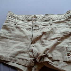 Olive Highwasted Shorts
